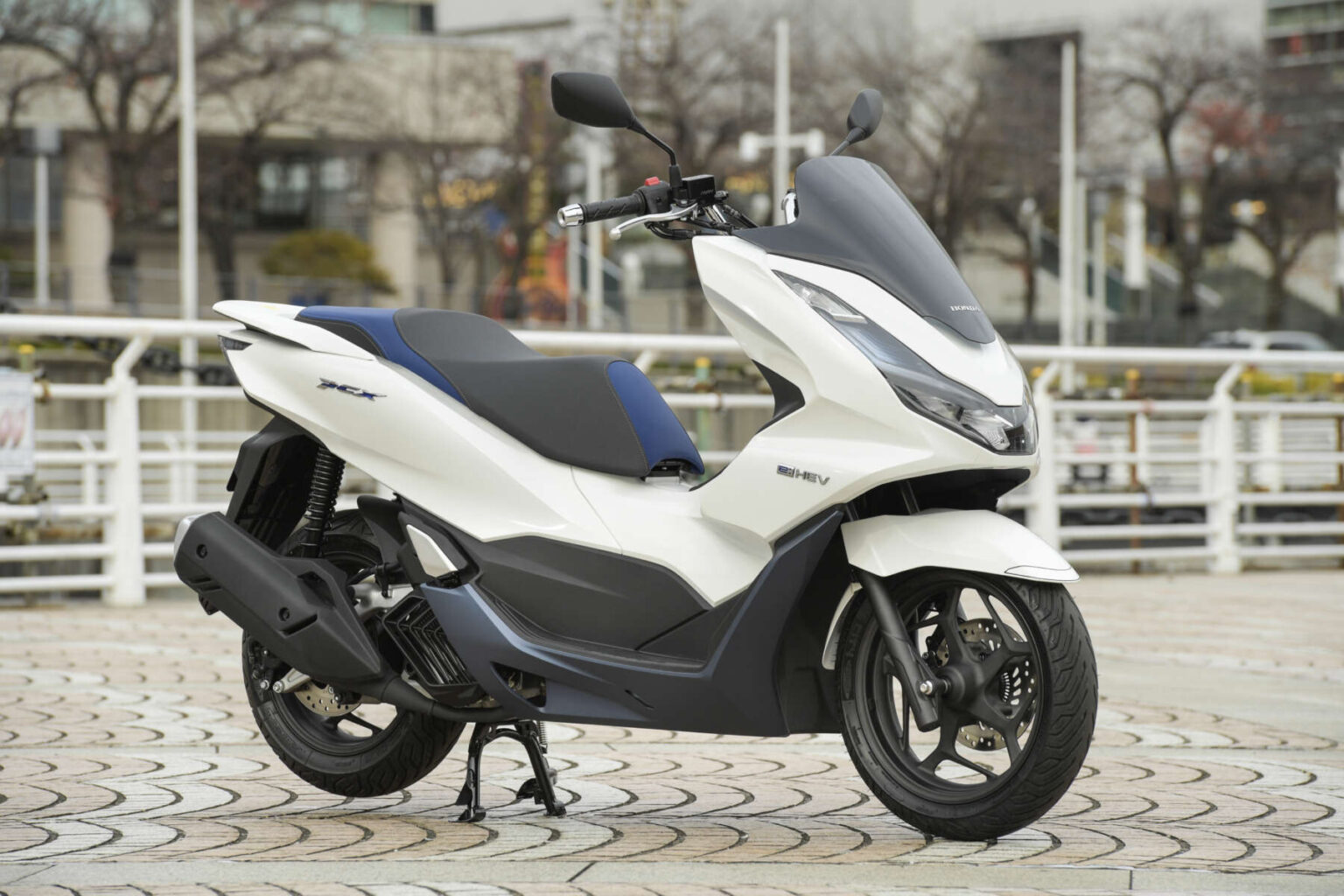 レッドバロン参照